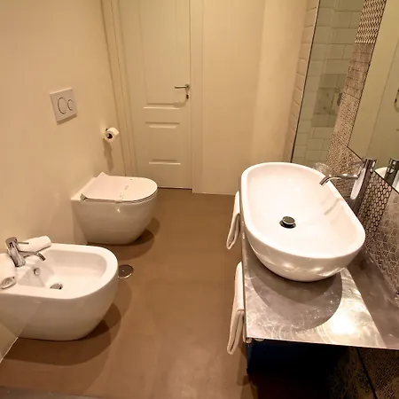 Konukevi Spagna Secret 4*