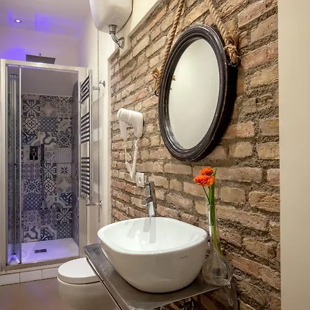 Konukevi Spagna Secret 4*