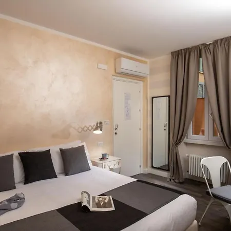 Guest house Spagna Secret 2*